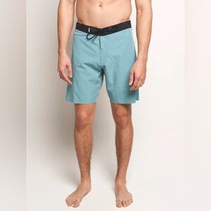 Vuori Sonic Seamless Boardshorts Swim Shorts Size 32 Sapphire Linen Texture V317